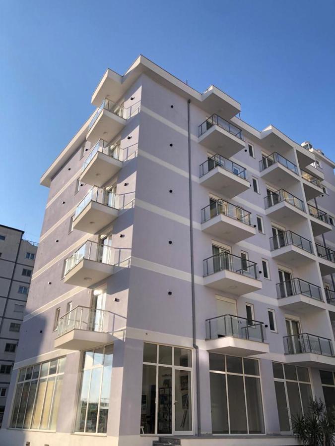 Hotel MARIO Shëngjin Exterior foto